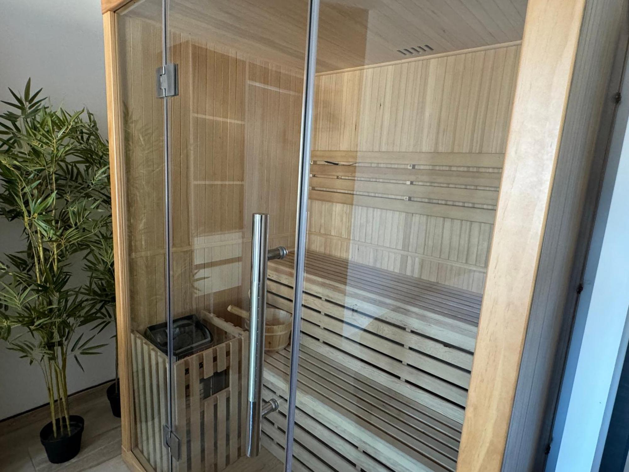 Maison Avec Jacuzzi Et Sauna Epinal Ngoại thất bức ảnh